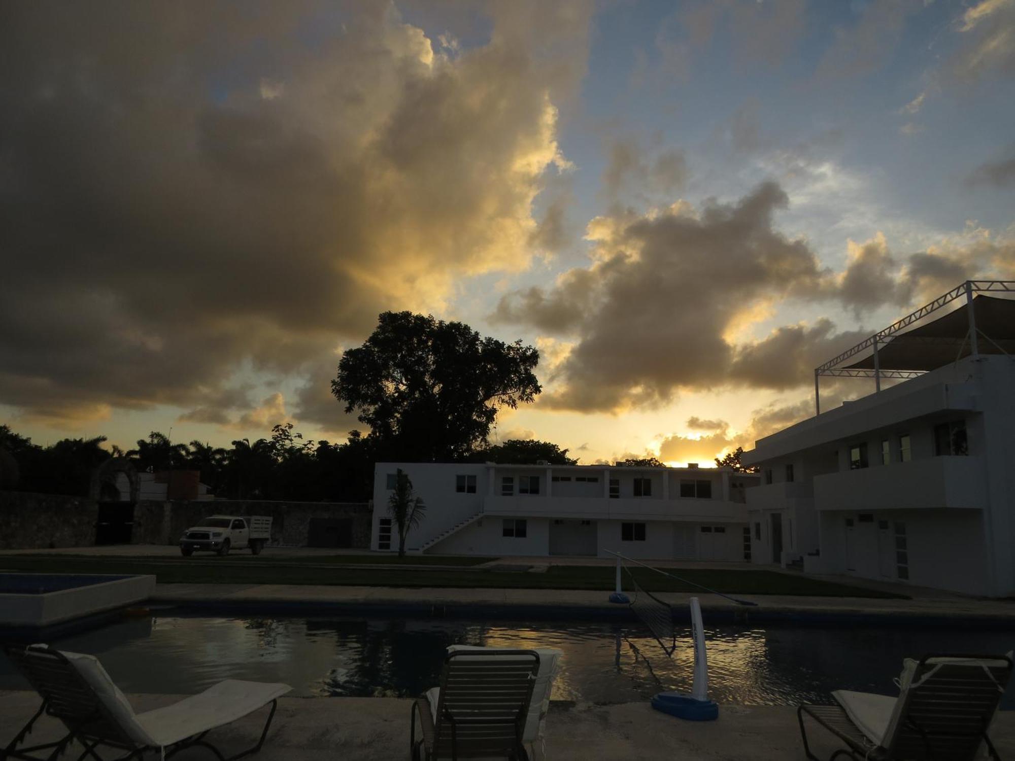 Guest House Stone Wall Residences Cancún Exterior foto
