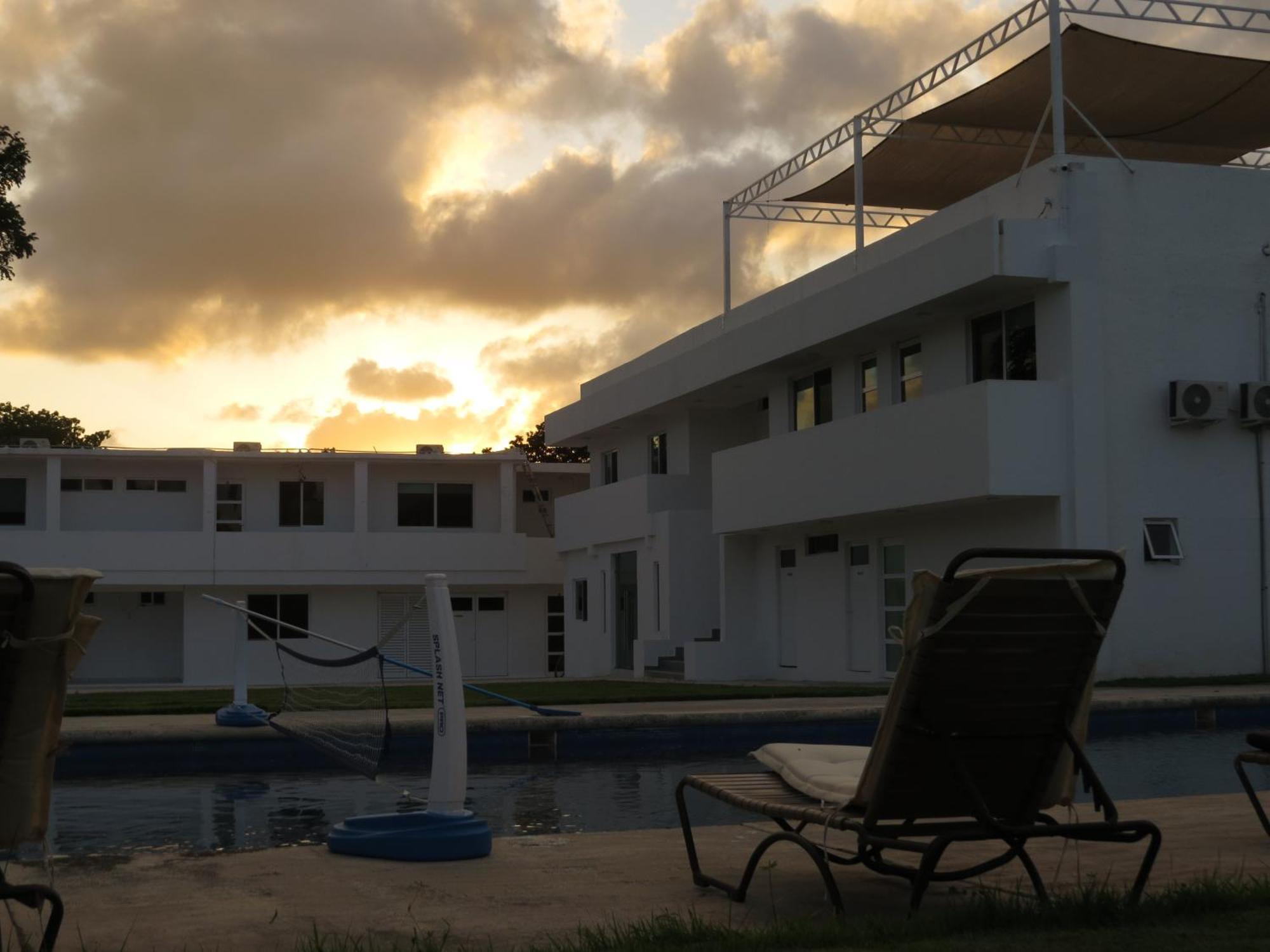 Guest House Stone Wall Residences Cancún Exterior foto